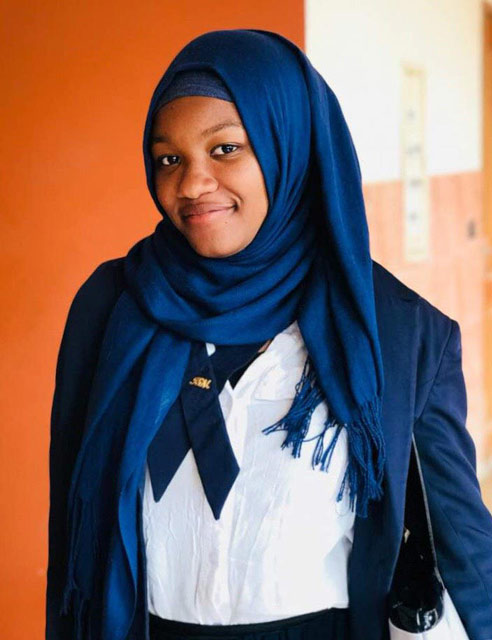 Fanta Coulibaly *Licence 1 - Diplôme supérieur de Gestion option Organisation et Gestion des Ressources Humaines Fanta Coulibaly *Licence 1 - Diplôme supérieur de Gestion option Organisation et Gestion des Ressources Humaines
